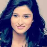 Santhoshi Biography, Age, Height, Wiki, Husband, Family, Profile