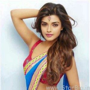 Ashna Zaveri Height, Weight, Age, Wiki, Biography, Family & More