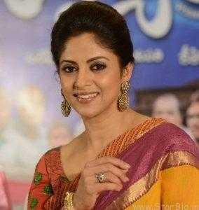 Nadhiya Height, Weight, Age, Wiki, Biography, Husband & More