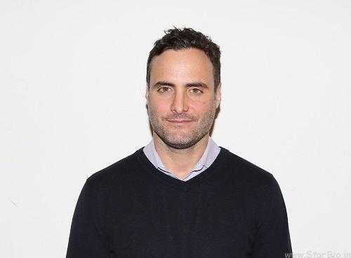 showbiz-dominic-fumusa Picture of an actor Dominic Fumusa