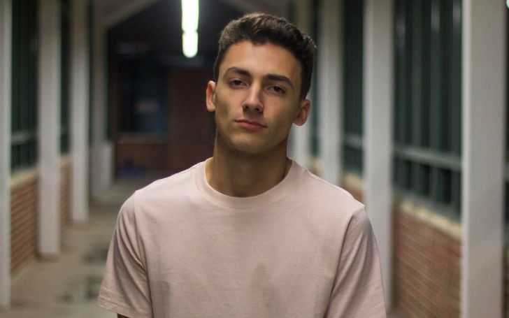 Mikey Manfs looks quite good in his white t-shirt.