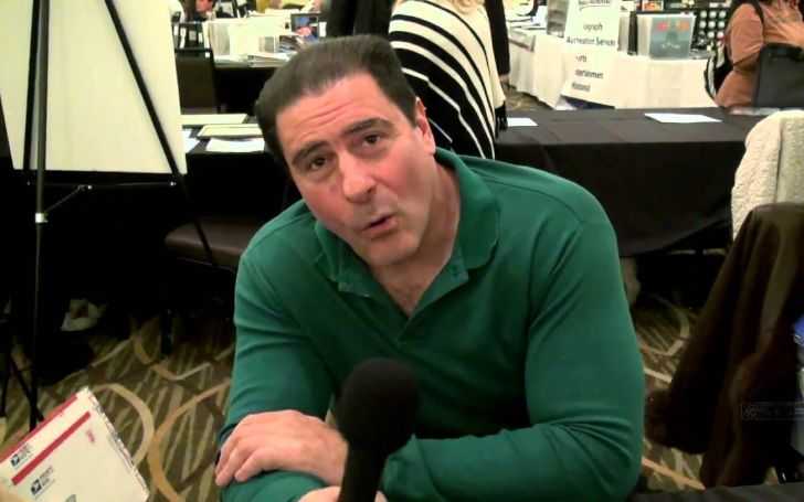 Tony Ganios is single as of now.