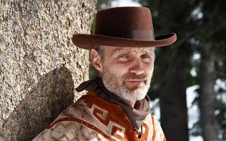 Gregory Sporleder's net worth is $600 Thousand