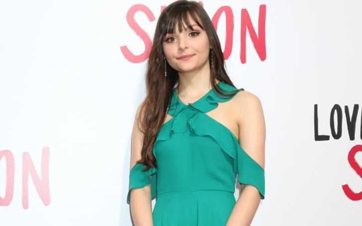 Cassady McClincy possesses a net worth of $200,000 as of 2019.