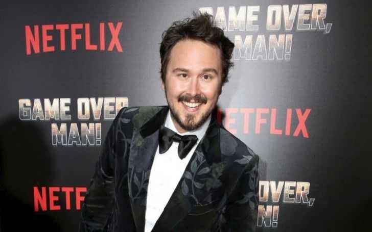 Kyle Newacheck is married to Marisa Newacheck.