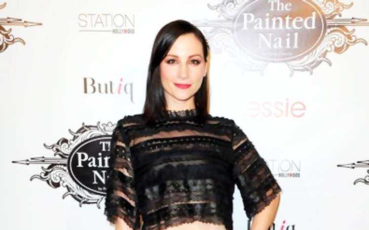 Heather McComb holds a net worth of $1 million as of 2019.