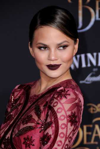 Actress Age, Height, Size, Net Worth, Biography