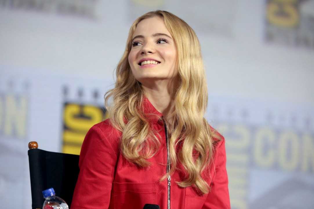 Actress Age, Height, Size, Net Worth, Biography