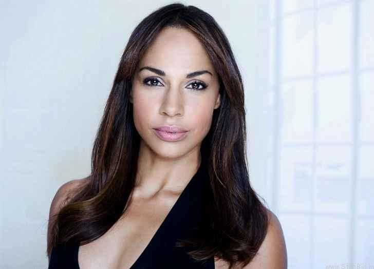 Amanda Brugel Height Age Net Worth Bio Married Children