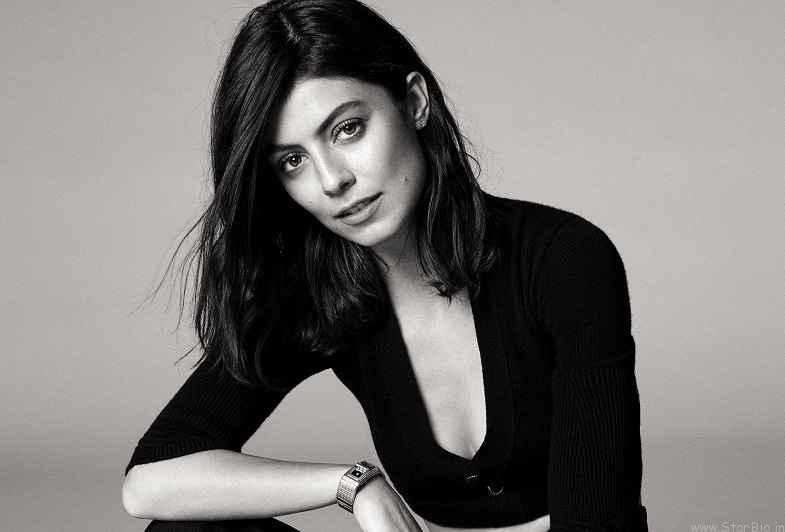 Alessandra Mastronardi