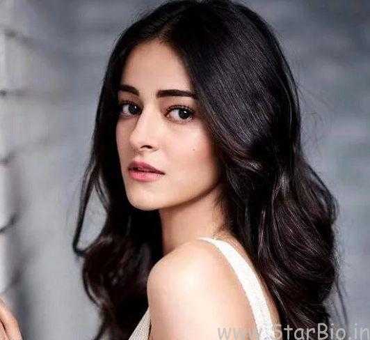Ananya Panday Height, Weight, Age, Biography, Wiki, Boyfriend, Family