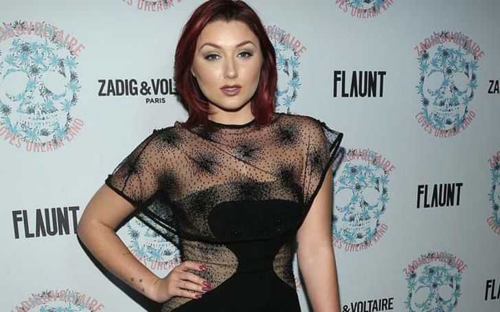 Anastasia Baranova holds a net worth of $500,000 as of 2019.