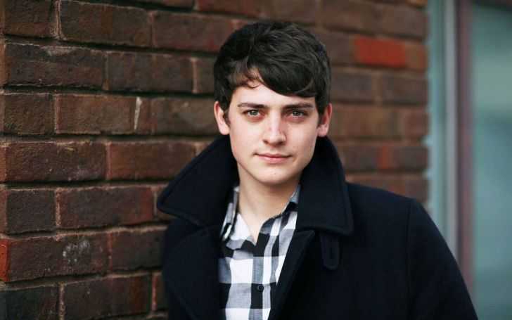 Aneurin Barnard is married man.