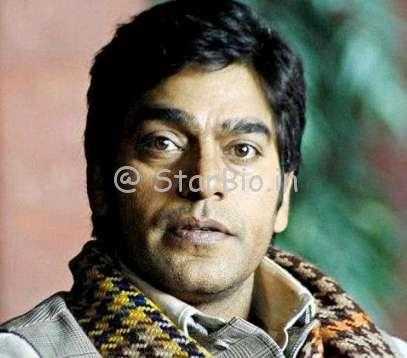 Ashutosh Rana Height, Weight, Age, Wiki, Biography, Wife, Family