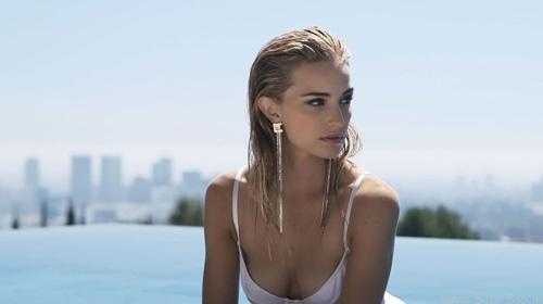 Brianne Howey Photo