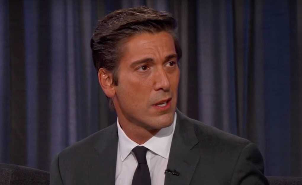 David Muir Gay Salary Married Wife Chest Girlfriend Family Net worth