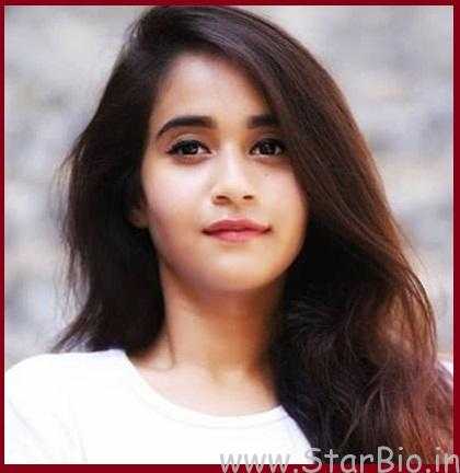 Deepthi Sunaina Age