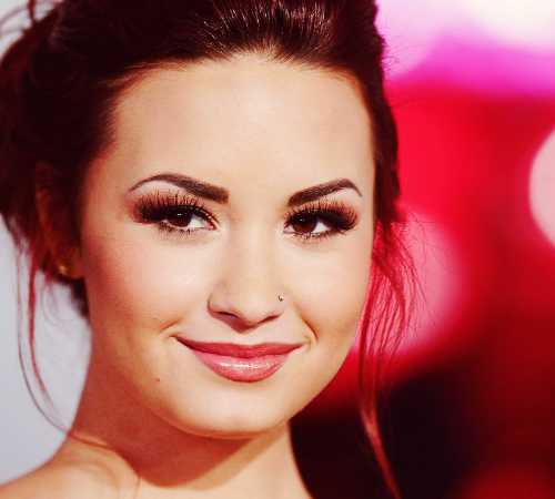 Actress Age, Height, Size, Net Worth, Biography