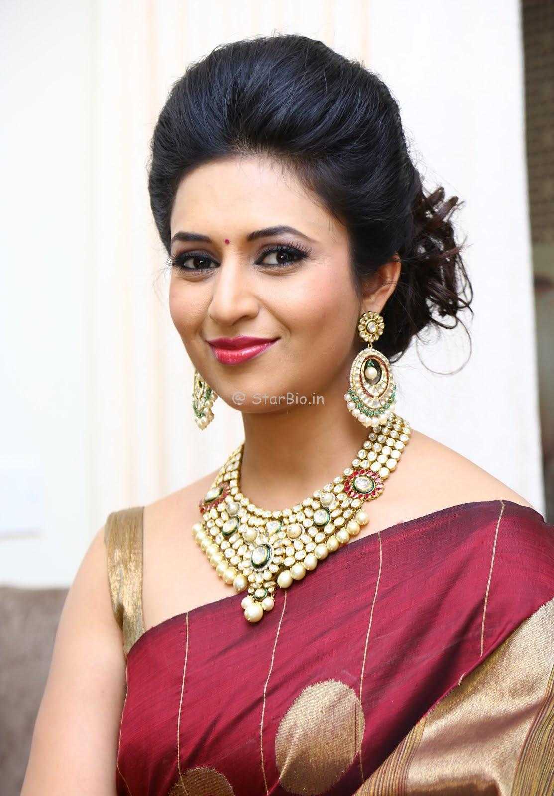 1524392099 Divyanka Tripathi Dahi