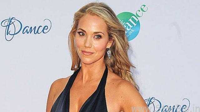 Elizabeth Berkley Photo