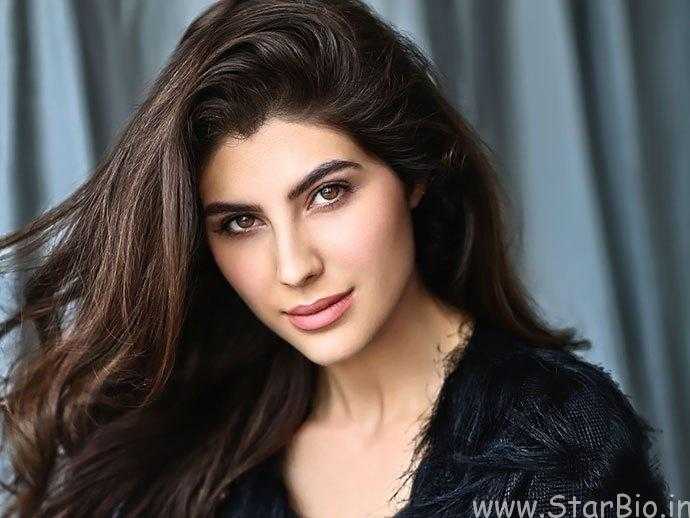 Elnaaz Norouzi age wiki bio boyfriend and more