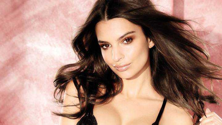 Actress Age, Height, Size, Net Worth, Biography