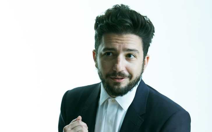 John Magaro holds a net worth of $6 million as of 2020.