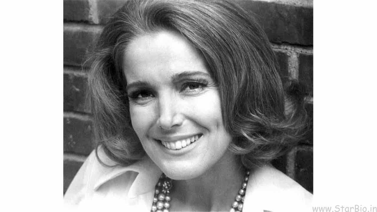 Julie Adams photo