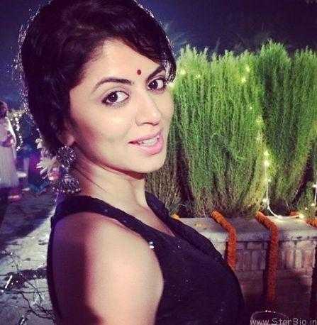 Kavita Kaushik Height Weight Age Wiki Biography Husband & Family