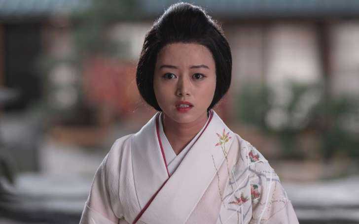 Kiki Sukezane holds a net worth of $300,000.