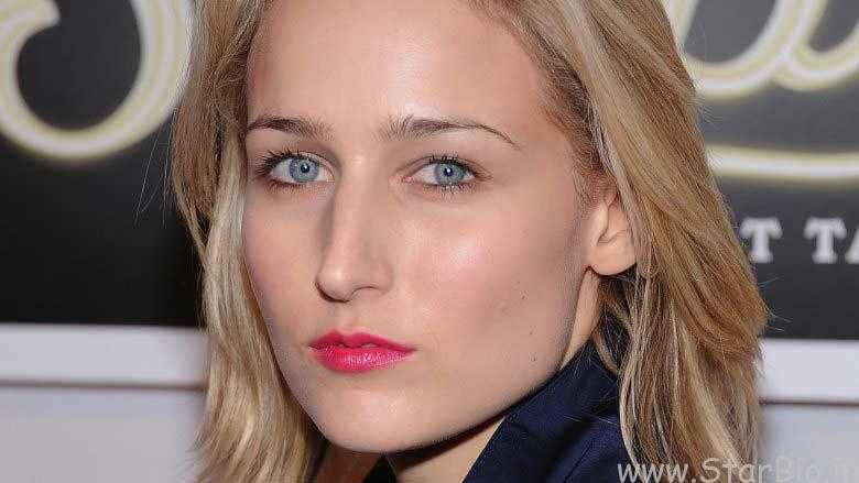 Leelee Sobieski Photo
