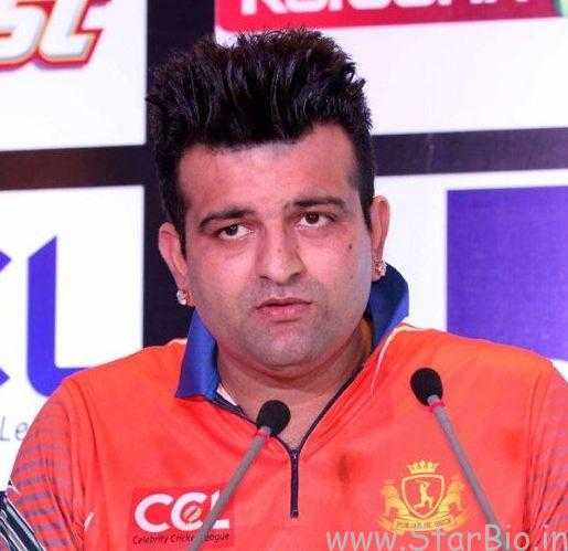 Navraj Hans Height, Weight, Age, Biography, Wiki, Wife, Family, Profile