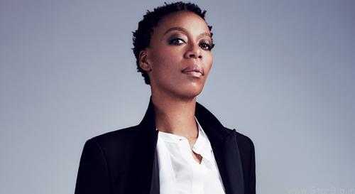 Noma Dumezweni photo
