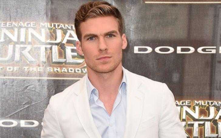Pete Ploszek Married, Wife, Children, Net Worth, Movies, Age, Height, Wiki-Bio