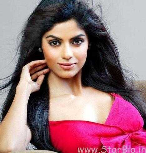 Sayantani Ghosh Height, Weight, Age, Biography, Wiki, Boyfriend, Family