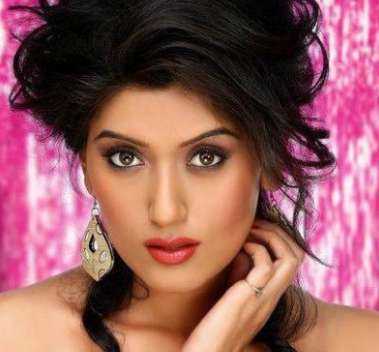 Shireen Mirza Height, Weight, Age, Wiki, Biography, Boyfriend, Family