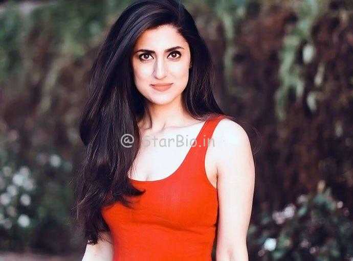 Shivangi-Raina-age-wiki-bio-boyfriend