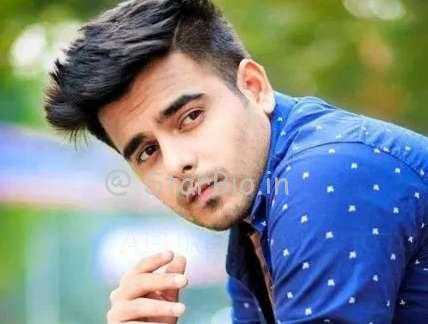 Siam Ahmed Biography, Age, Height, Wiki, Girlfriend, Family, Movies