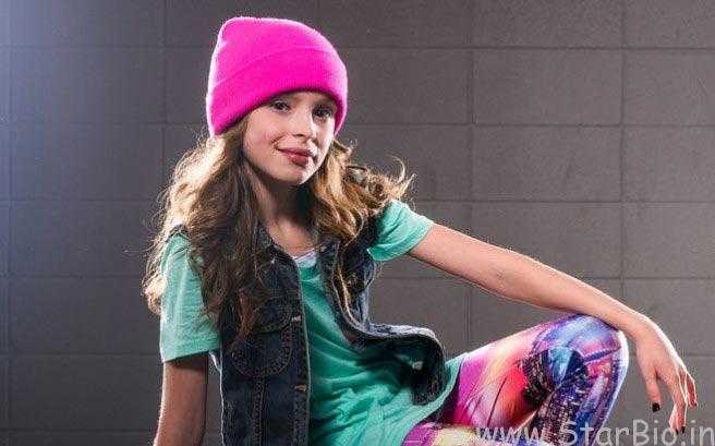 Taylor Hatala Photo