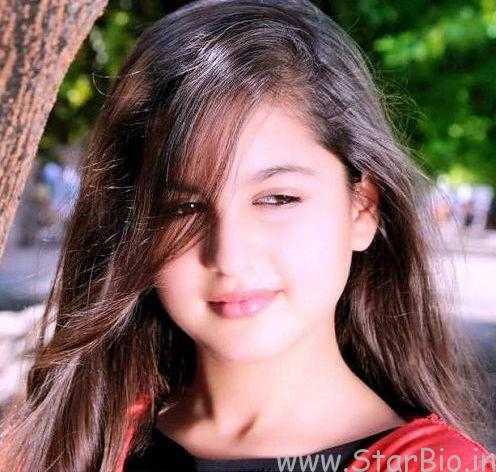 Tunisha Sharma Height, Weight, Age, Biography, Wiki, Boyfriend, Family