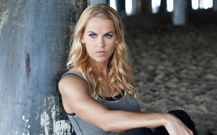 Maddy Curley is in a relationship with Anton Narinskiy.