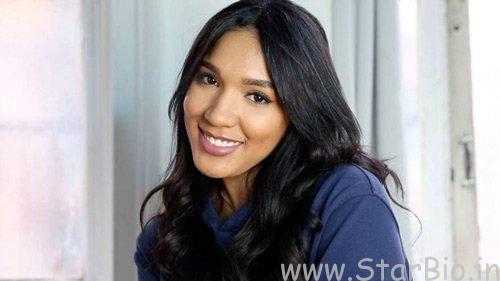 Yaris Sanchez Photo