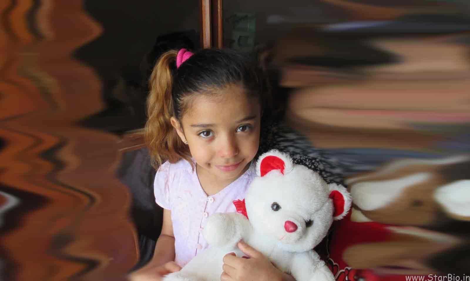 Ysabel Jordan Photo